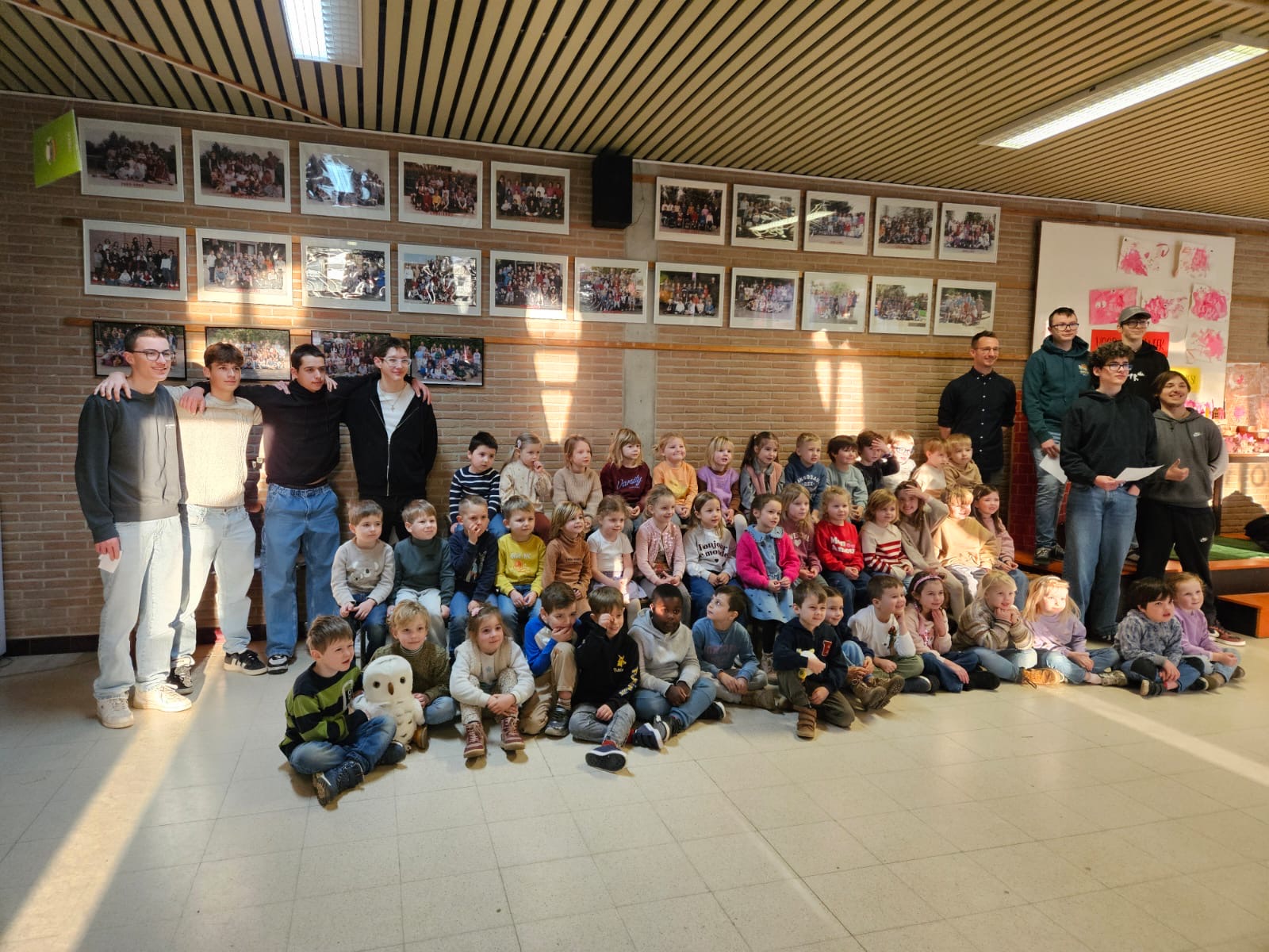 Kleuters Samen Met Voorlezers Sl